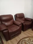 inchiriez 1 camera intr- un apartament de 3 camere la metrou 1 Decembrie unei fete nefumatoare. - Miniatura 6