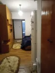 inchiriez 1 camera intr- un apartament de 3 camere la metrou 1 Decembrie unei fete nefumatoare. - Miniatura 8