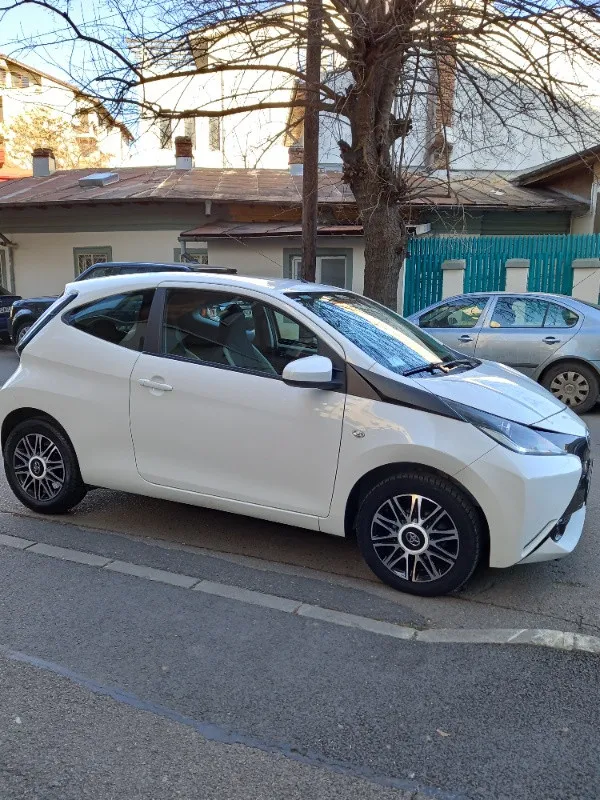 Toyota Aygo an 2015 - Imaginea 4