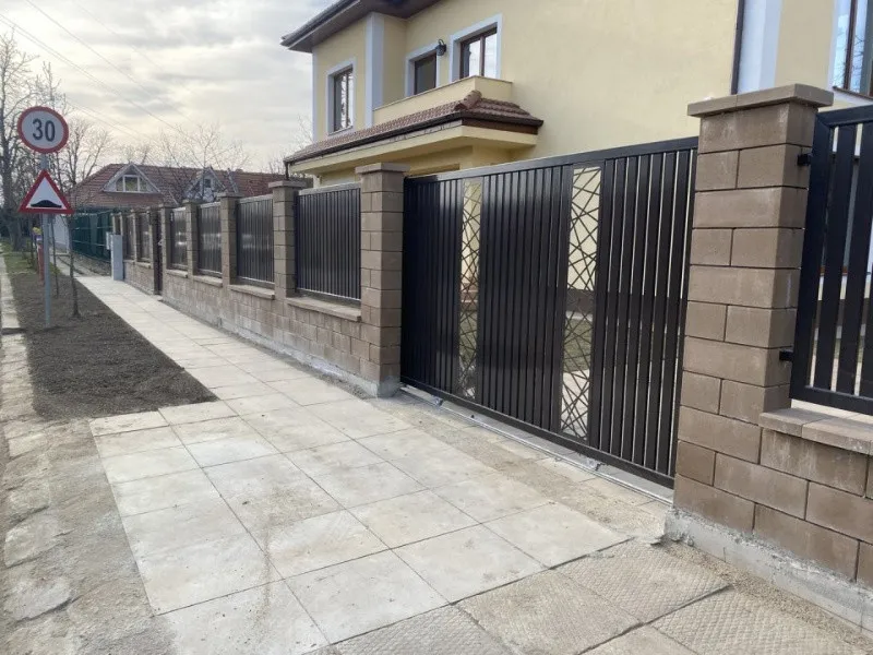 Porti/ Garduri/ Balcoane/ Balustrade fier forjat - Imaginea 7