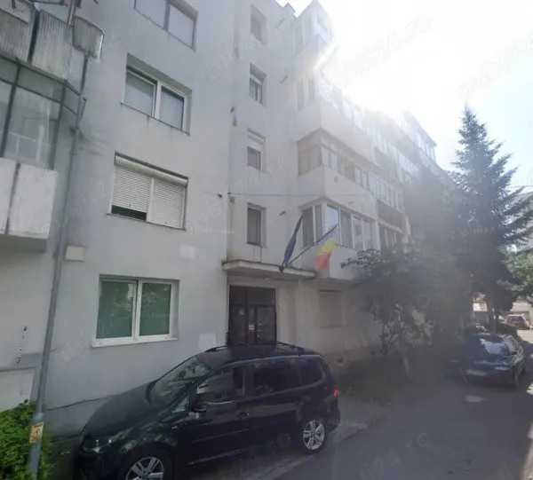 Apartament cu 2 camere, cartier Rodnei, Reghin. - Imaginea 2