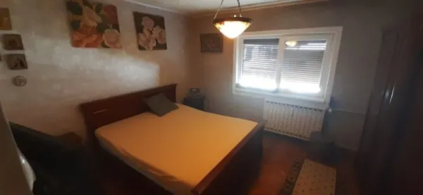 Inchiriez apartament 2 camere decomandat, 58mp, B- dul Decebal, 370euro - Imaginea 3