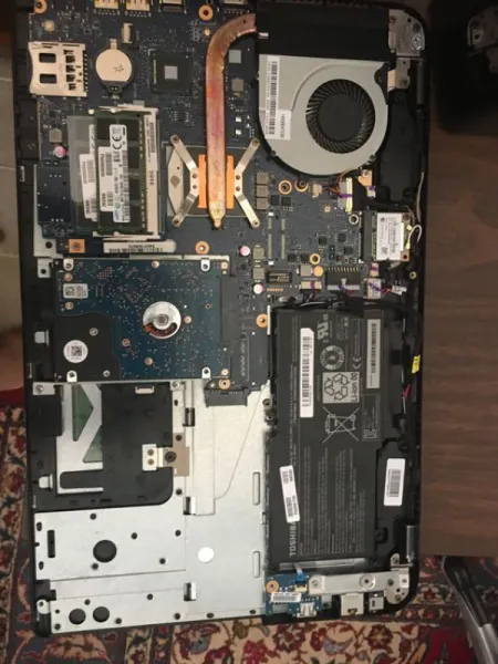 REPARATII CALCULATOARE LA DOMICILIU PRET AVANTAJOS SERVICE LAPTOP BUCURESTI INSTALARE WINDOWS LA DOMICILIU - Imaginea 3