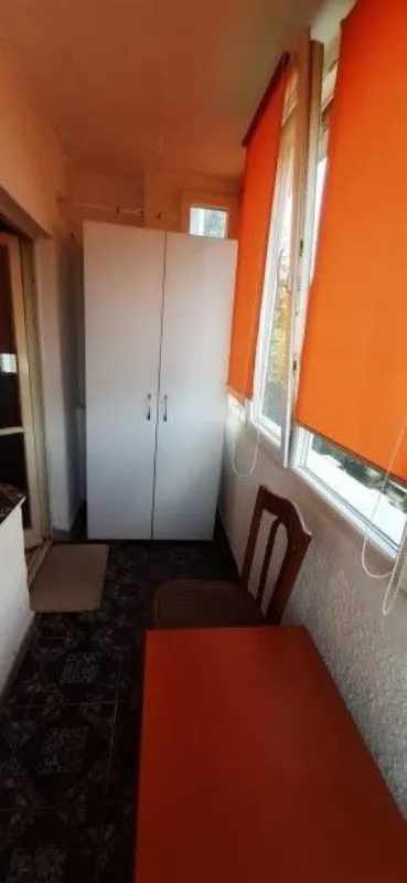 Inchiriez apartament 2 camere decomandat, 58mp, B- dul Decebal, 370euro - Imaginea 7