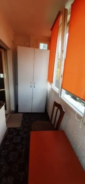 Inchiriez apartament 2 camere decomandat, 58mp, B- dul Decebal, 370euro - Imaginea 7