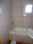 Falticeni, Bd Revolutiei, apt 2cam, 60mp, decom 40000EUR - Miniatura 4