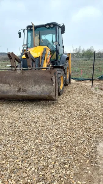 Inchiriere buldoexcavator - Imaginea 4