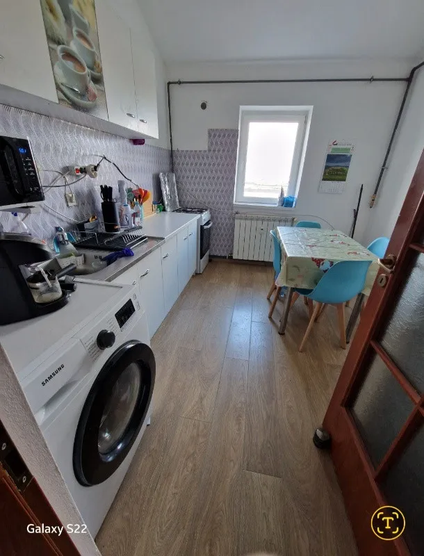 Vand apartament 3 camere Constanta - Imaginea 5