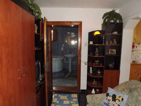Casa de vanzare -  MOLDOVA SULITA - Imaginea 8