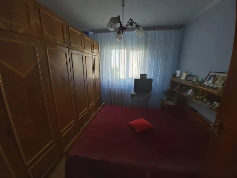 Apartament 3 camere, 74mp, zona Basarabia Diham, 120. 000euro - Imaginea 4