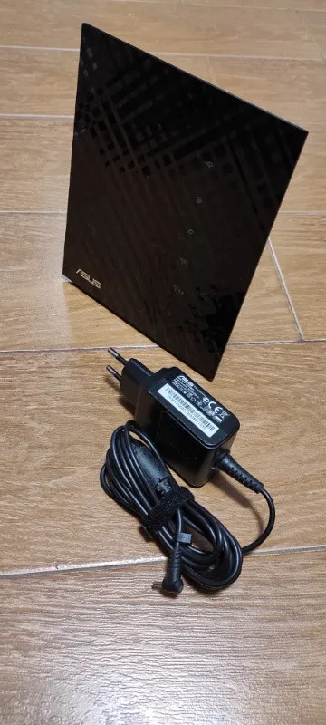 Vand router Asus RT- N56U - Imaginea 1