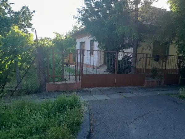 Casa 140mp, 4 camere, constructie 1965, teren 855mp, Timisoara, 460. 000euro - Imaginea 2