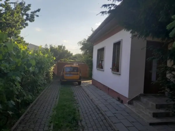 Casa 140mp, 4 camere, constructie 1965, teren 855mp, Timisoara, 460. 000euro - Imaginea 6