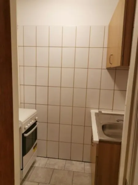 Inchiriez garsoniera 20 mp, Bd. Unirii, complet mobilata si utilata, 300euro - Imaginea 5