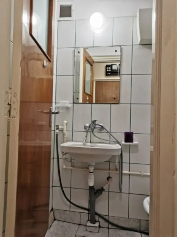 Inchiriez garsoniera 20 mp, Bd. Unirii, complet mobilata si utilata, 300euro - Imaginea 7