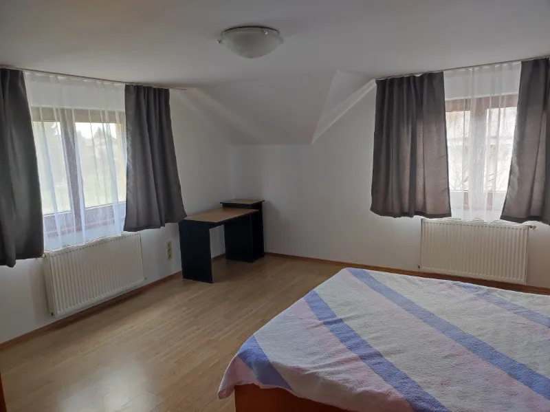 Casa si teren de vanzare in Sighetu Marmatiei - Imaginea 7