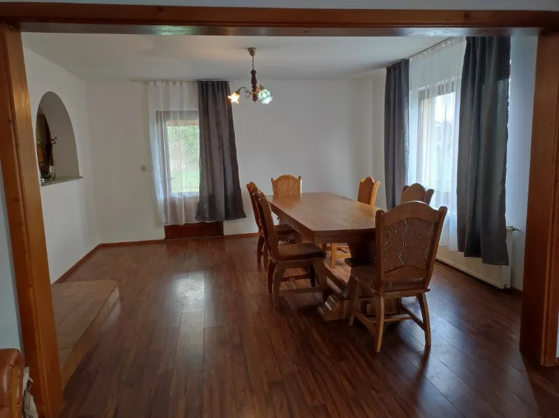 Casa si teren de vanzare in Sighetu Marmatiei - Imaginea 8