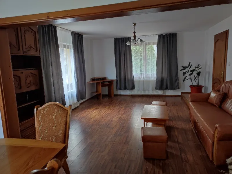 Casa si teren de vanzare in Sighetu Marmatiei - Imaginea 9