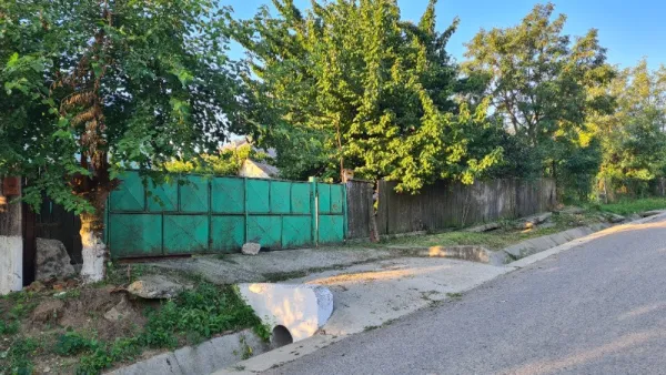 De vanzare casa cu teren - Imaginea 8
