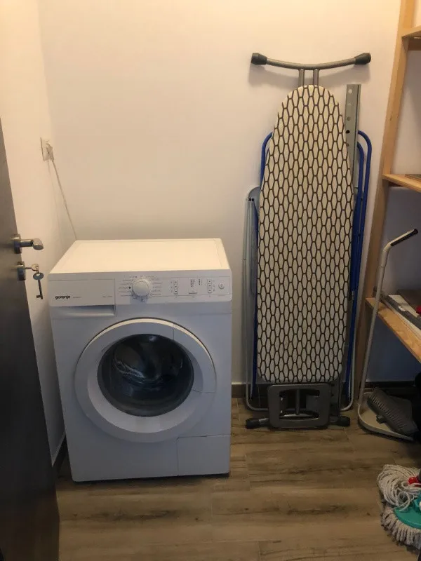 Inchiriez apartament 3 camere in zona de Nord- Intrarea Catedrei nr. 17- 23 - Imaginea 8