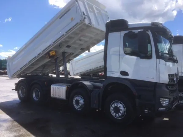 Inchiriere Basculante 8 x 4 - Imaginea 3