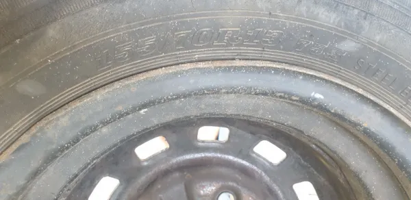 Vand janta tabla + anvelopa 155 / 70 R 13 second hand - Imaginea 4