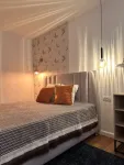 Inchiriez apartament 3 camere, semidecomandat, 48mp, Militari, Politehnica, 550euro - Miniatura 1