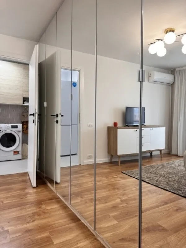 Inchiriez apartament 3 camere, semidecomandat, 48mp, Militari, Politehnica, 550euro - Imaginea 3