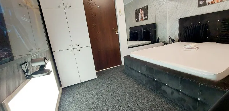 Vanzare Studio Videochat cu 4 camere active in Bucuresti - Unirii - Imaginea 4