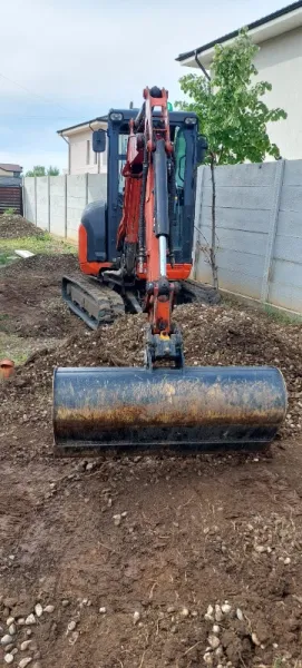 Inchiriere miniexcavator - Imaginea 1