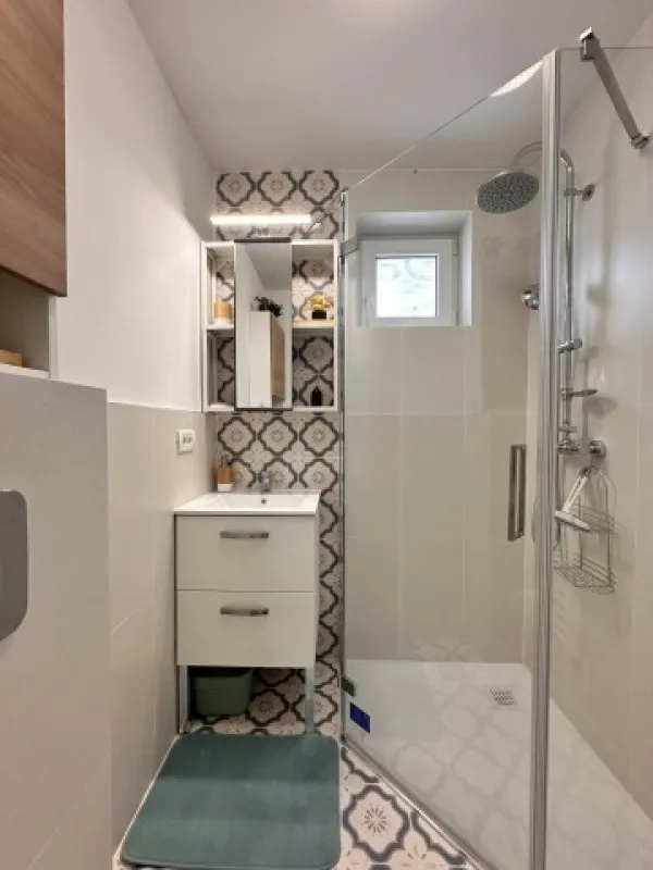 Inchiriez apartament 3 camere, semidecomandat, 48mp, Militari, Politehnica, 550euro - Imaginea 9