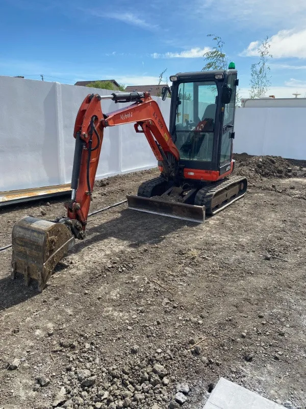 Inchiriere miniexcavator - Imaginea 4