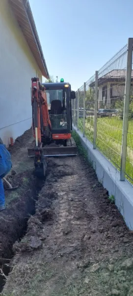 Inchiriere miniexcavator - Imaginea 5