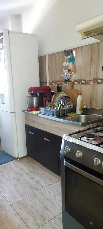 Vand apartament 2 confort 1 etaj 8/ 9 zona Nord PENNY - Imaginea 4