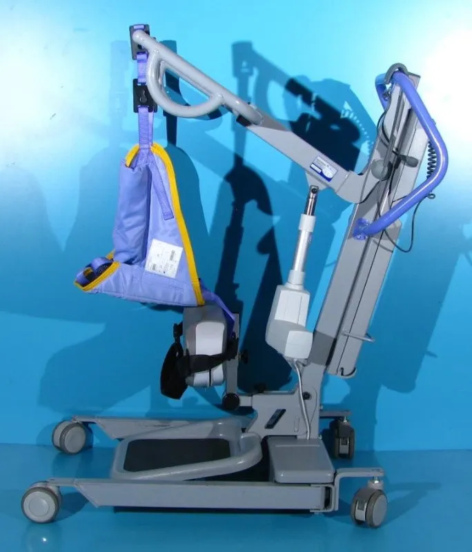 Macara pentru transportul pacientilor Arjo Sara Lite - Imaginea 1