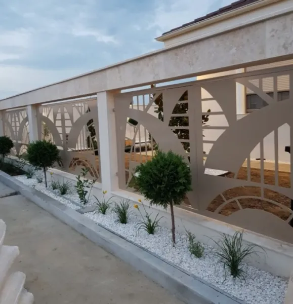 Porti/ Garduri/ Balcoane/ Balustrade fier forjat - Imaginea 3