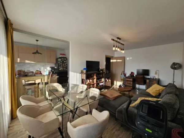 Apartament 2 camere, decomandat, 68mp, Nerva Traian, 199. 000euro - Imaginea 3