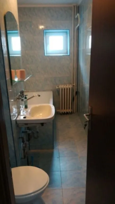 Inchiriez garsoniera 42mp, mobilata si utilata, zona Nerva Traian, 350euro - Imaginea 1