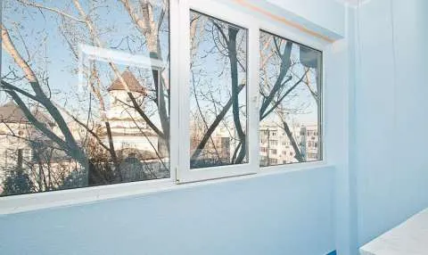 vand apartament 2 camere Siderurgistilor Vest langa stadionul Otelul - Imaginea 1