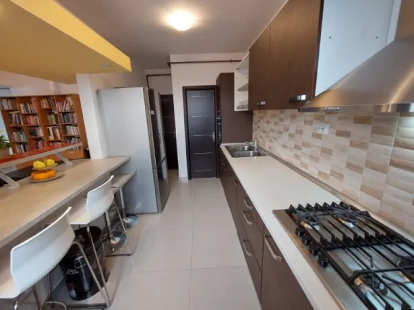 Apartament 3 camere, decomandat, 103mp, Sisesti, 157. 000euro - Imaginea 5