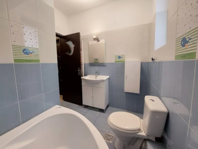 Apartament 3 camere, decomandat, 103mp, Sisesti, 157. 000euro - Imaginea 7
