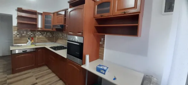 P. F.   Inchiriere apartament la casa lux ultracentral - Imaginea 2
