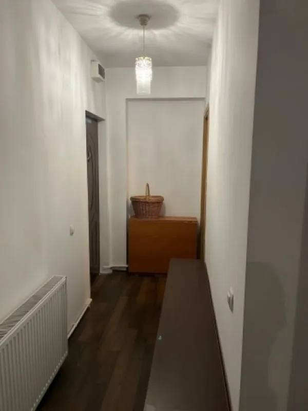 Apartament 3 camere decomandat, 88mp, Lacul Lebada, 85. 000euro - Imaginea 7