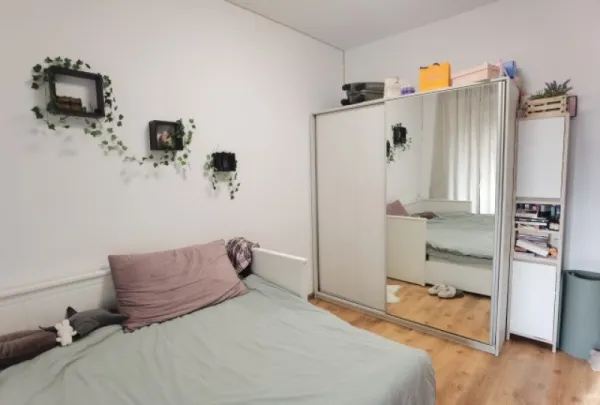 Apartament 3 camere, decomandat, 70mp, Nerva Traian, 235. 000euro - Imaginea 2