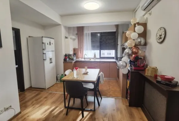 Apartament 3 camere, decomandat, 70mp, Nerva Traian, 235. 000euro - Imaginea 5