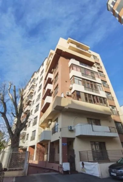 Apartament 3 camere, decomandat, 70mp, Nerva Traian, 235. 000euro - Imaginea 6