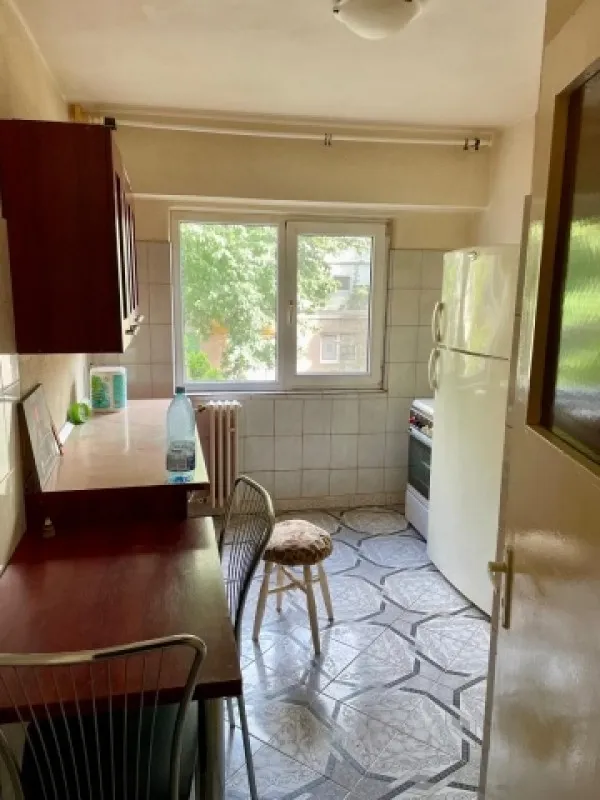 Apartament 3 camere decomandat, 68mp, zona Tomis Nord, 120. 000euro - Imaginea 2