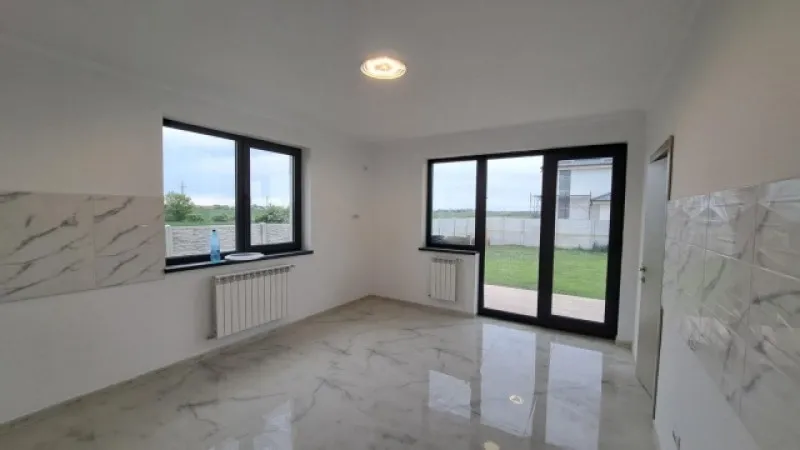Vila 5 camere, constructie 2025, teren 500mp, zona Saftica 310. 000euro - Imaginea 5