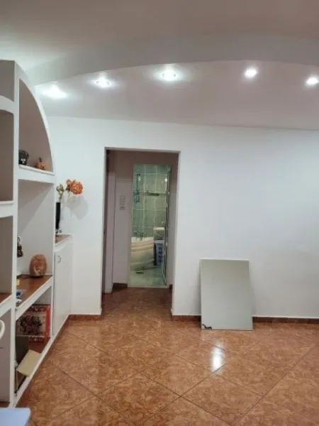 Apartament 2 camere, semidecomandat, 53mp, Iancului, Scoala 46, 113. 500euro - Imaginea 2