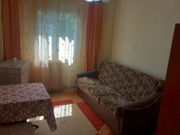 Inchiriere Apartament 2 Camere - Zona Miorita, Bacau - Imaginea 2